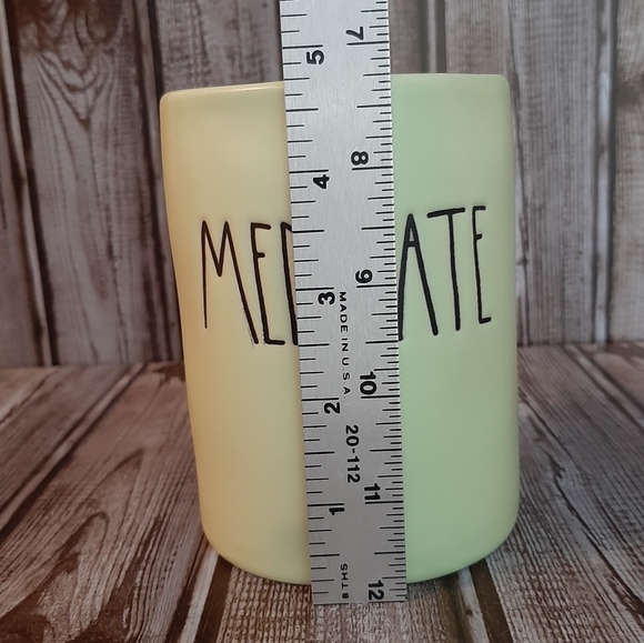 Rae Dunn MEDITATE Candle - Picture 12 of 13